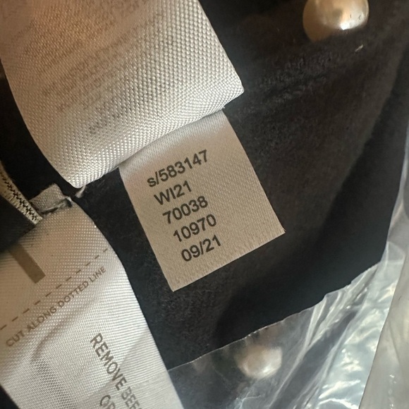 Ann Taylor black pearl blanket scarf NWT - Picture 5 of 5